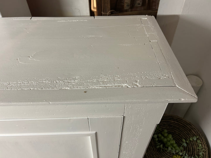 Antikes Vertiko  Eintürer Shabby Chic
