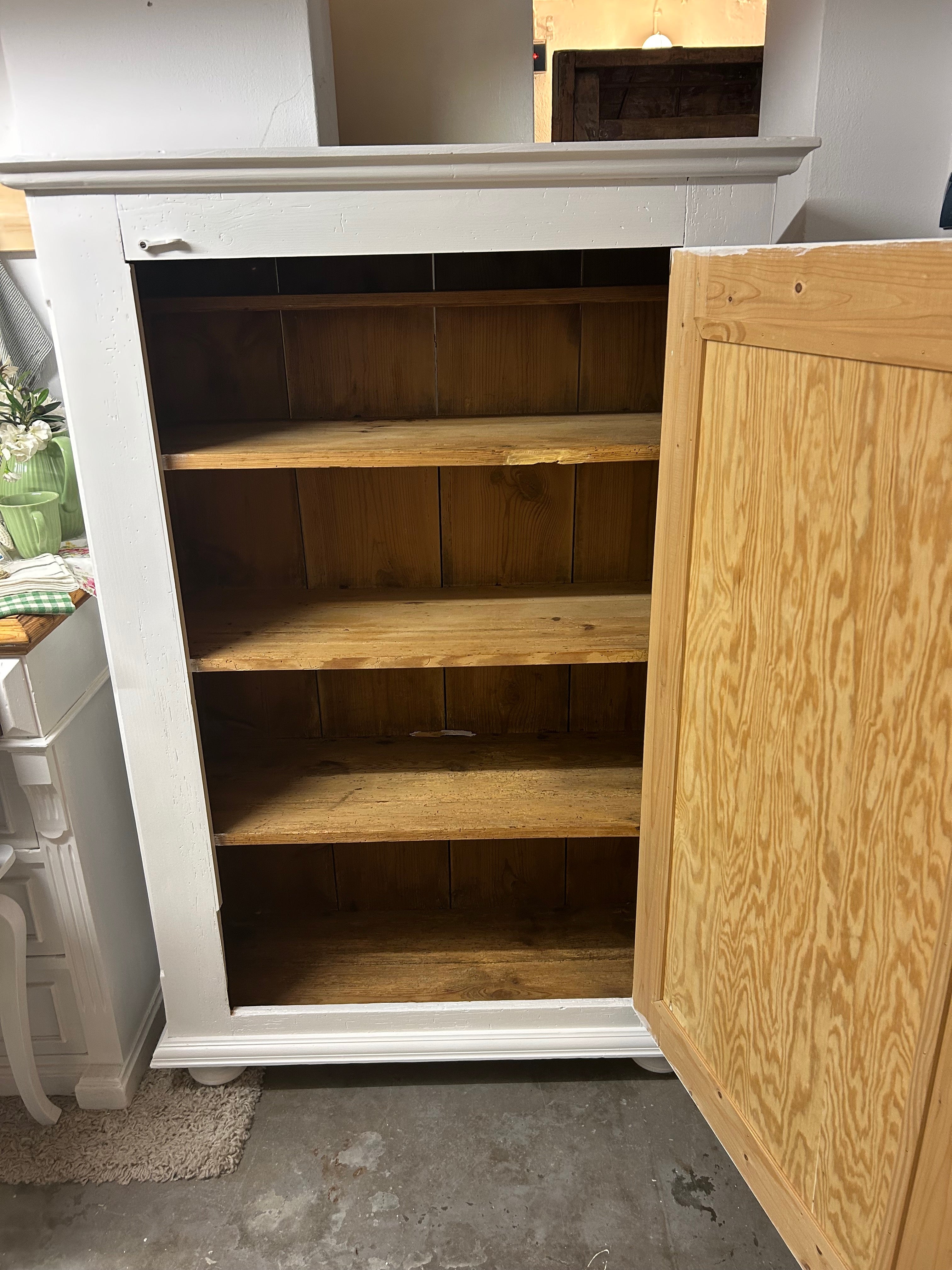 Antikes Vertiko, Eintürer, Shabby Chic