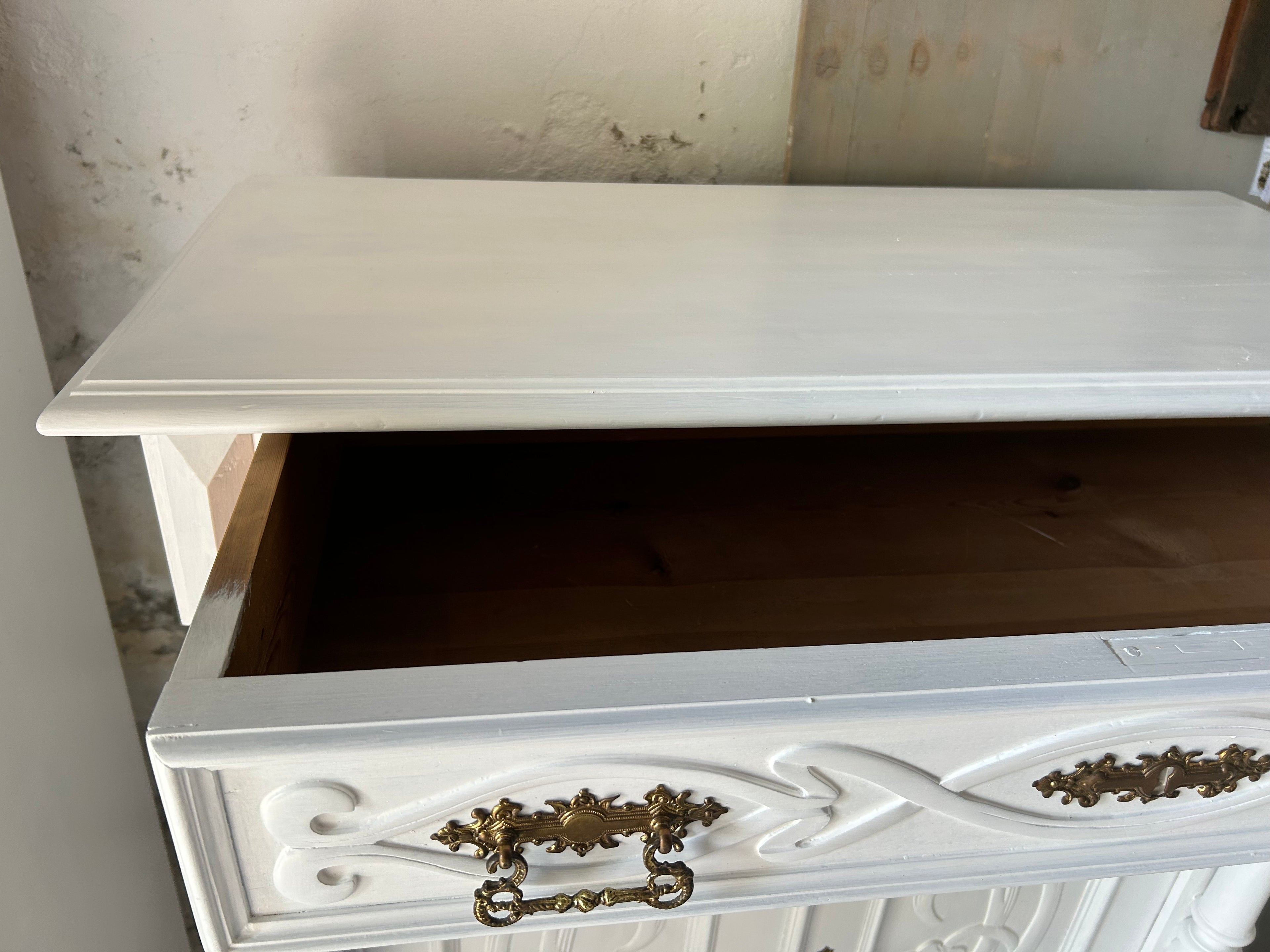 Antikes Vertiko, Jugendstil