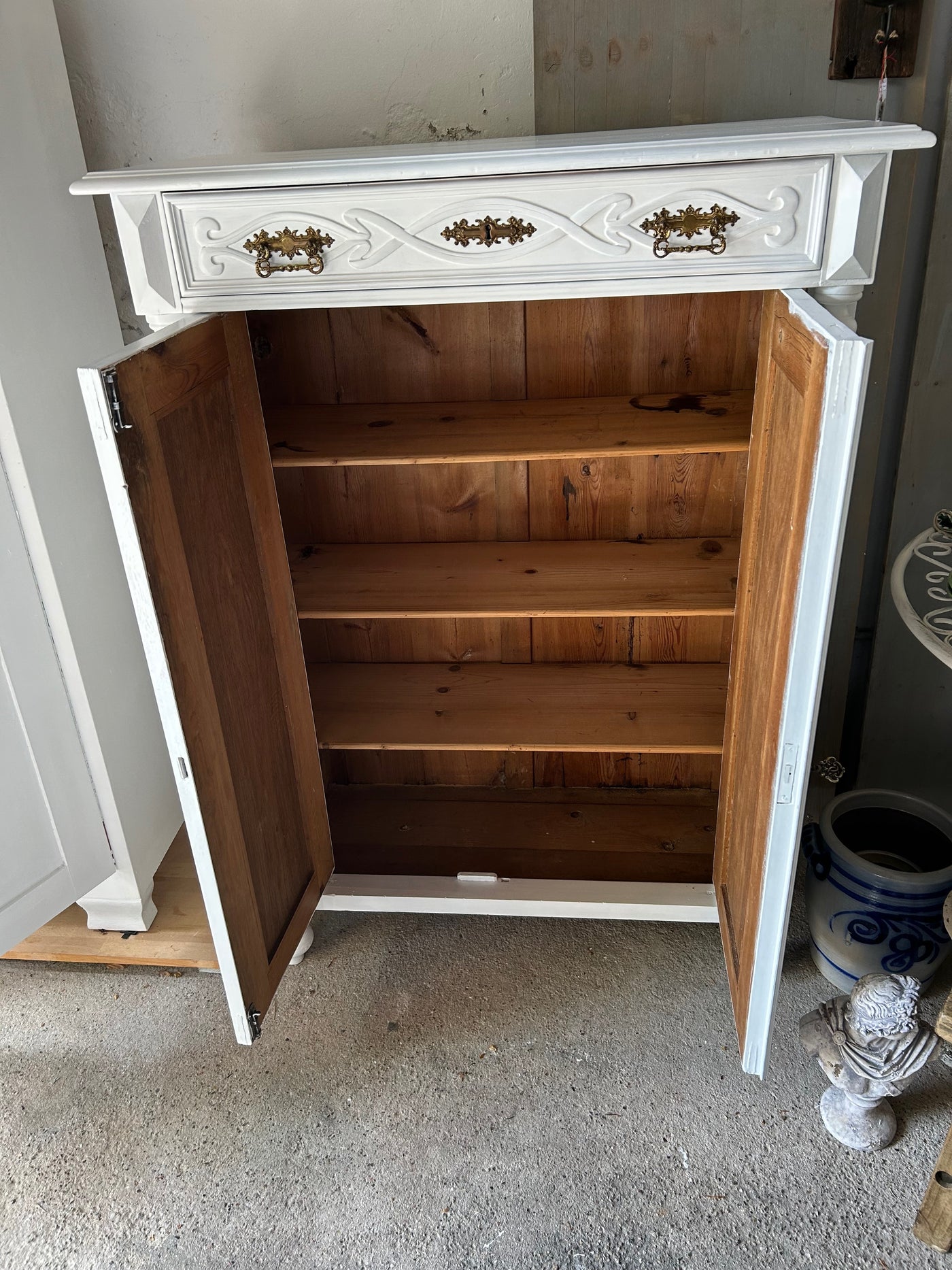 Antikes Vertiko, Jugendstil