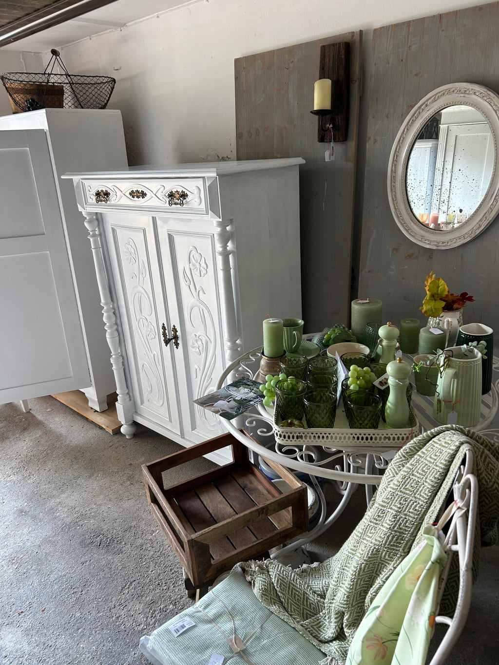 Antikes Vertiko, Jugendstil