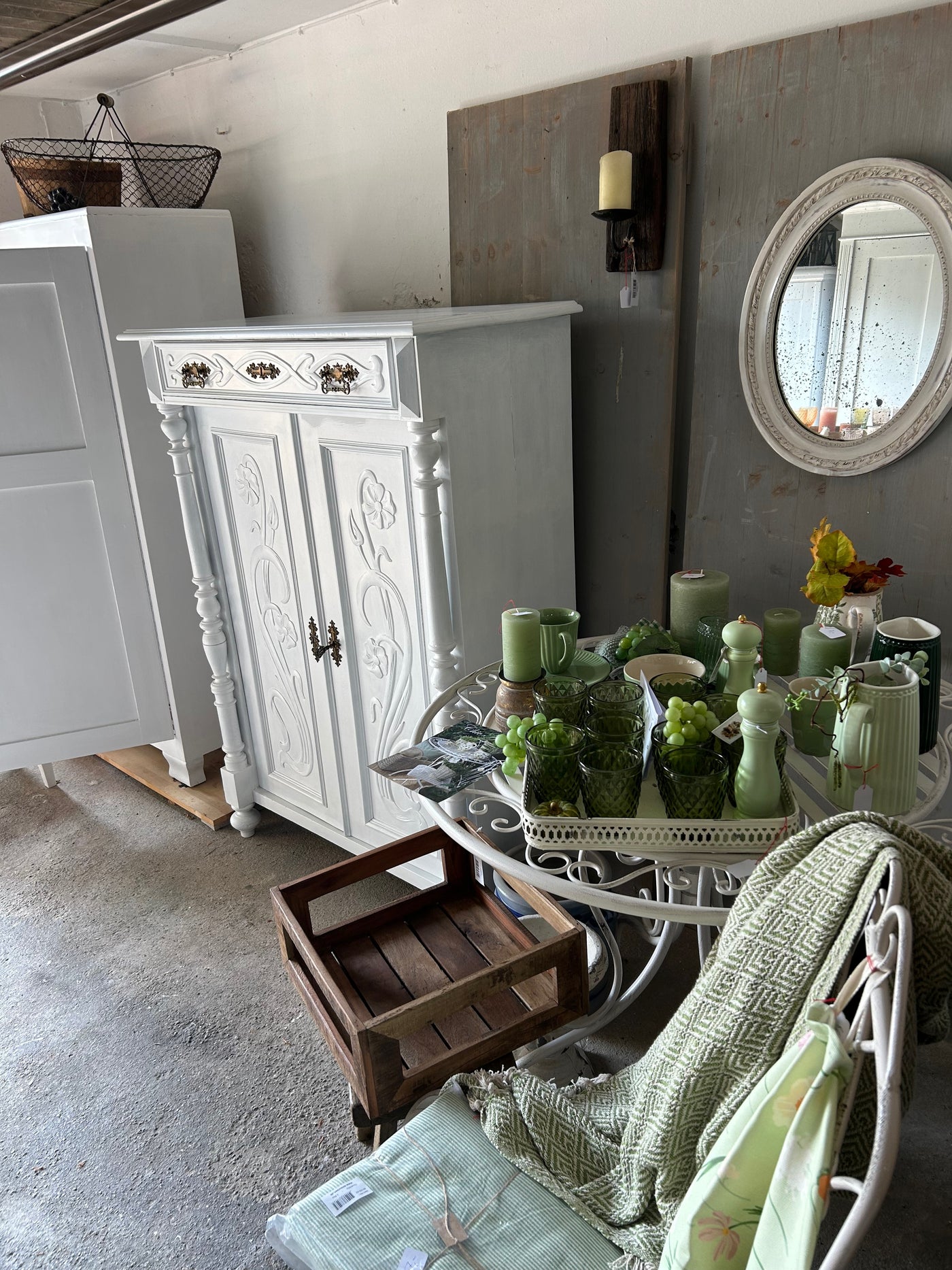 Antikes Vertiko, Jugendstil