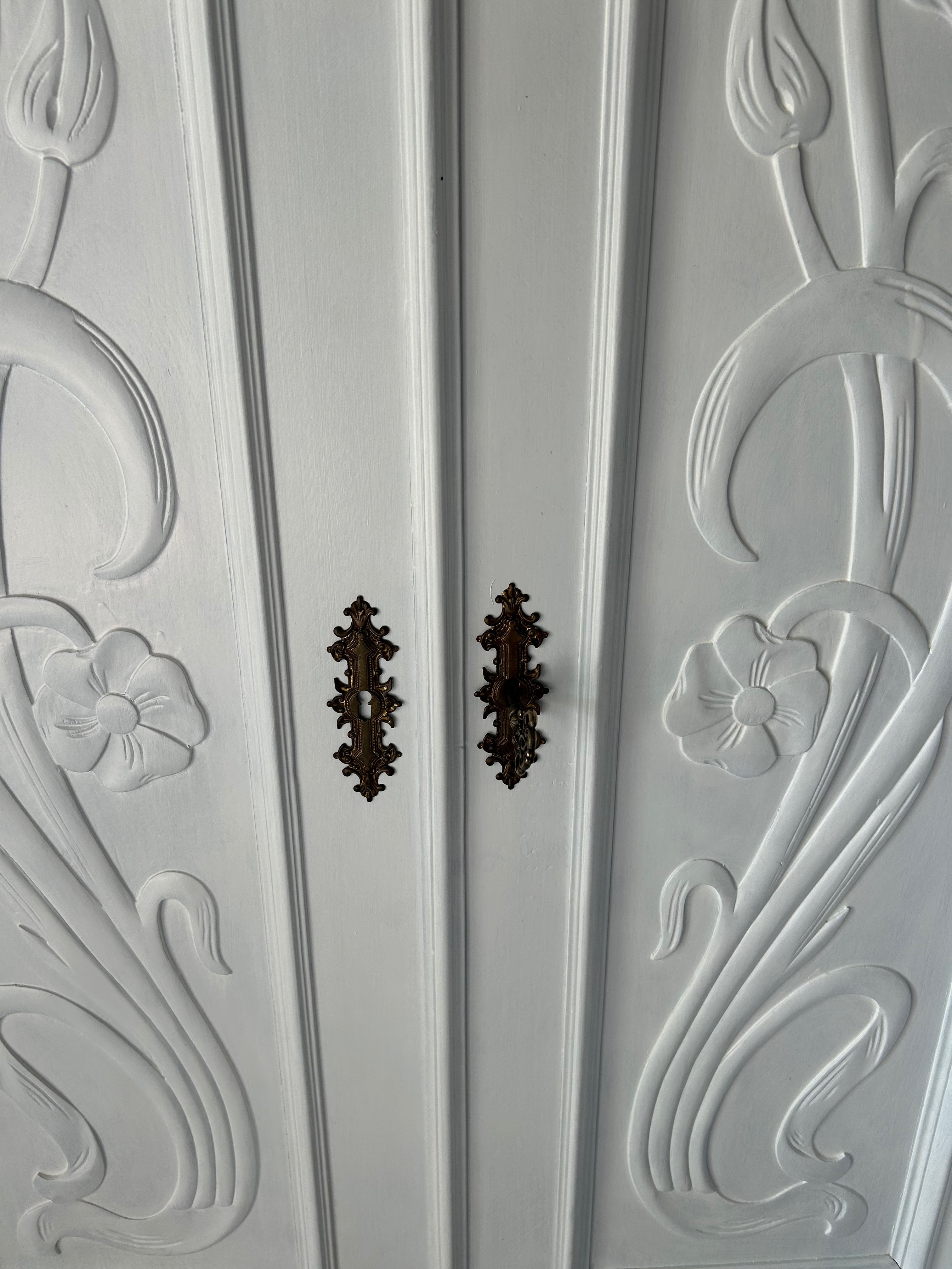 Antikes Vertiko, Jugendstil