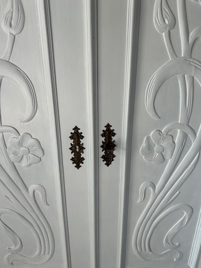 Antikes Vertiko, Jugendstil