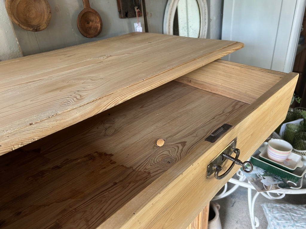 Antikes Vertiko aus der Gründerzeit, Shabby Chic