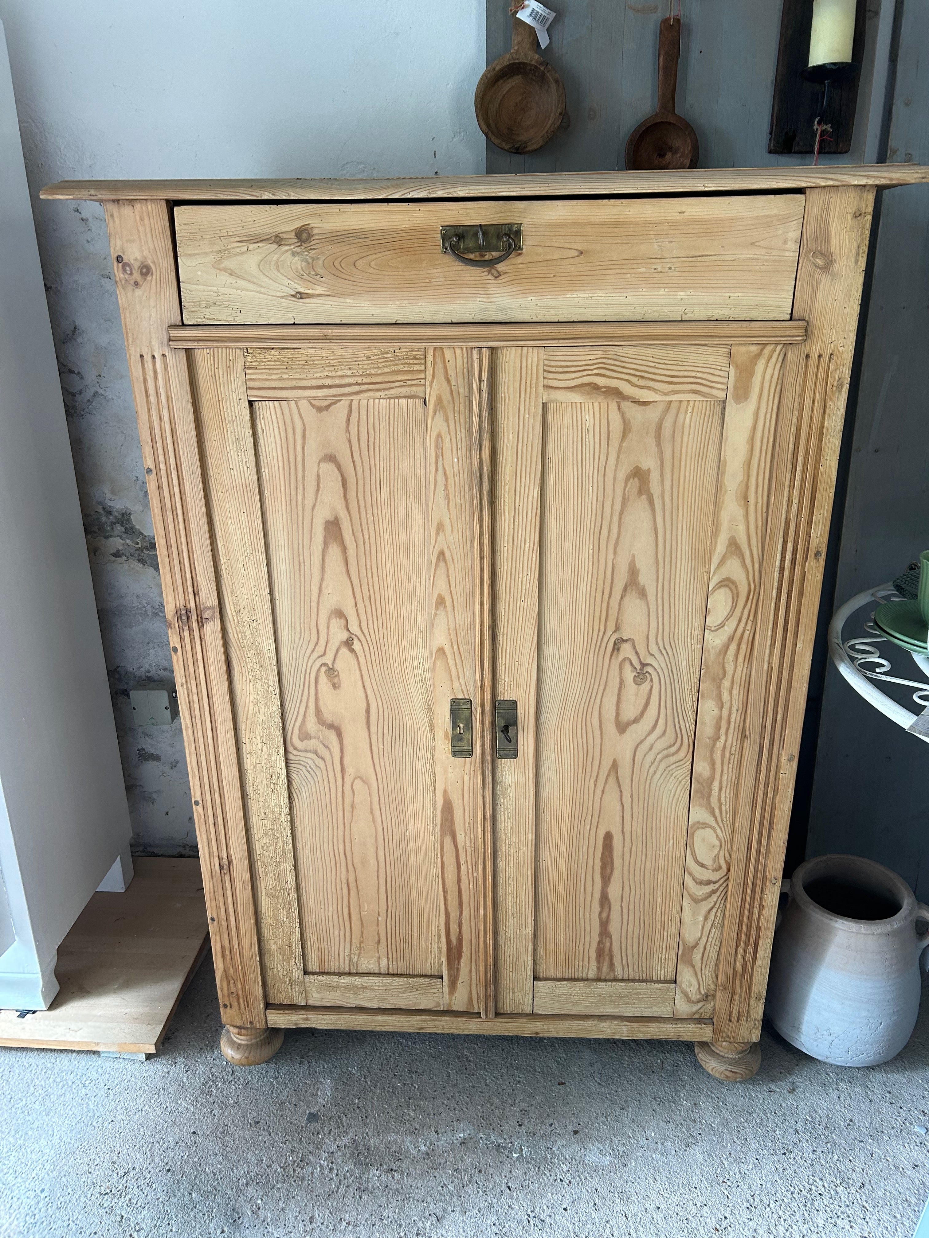 Antikes Vertiko aus der Gründerzeit, Shabby Chic