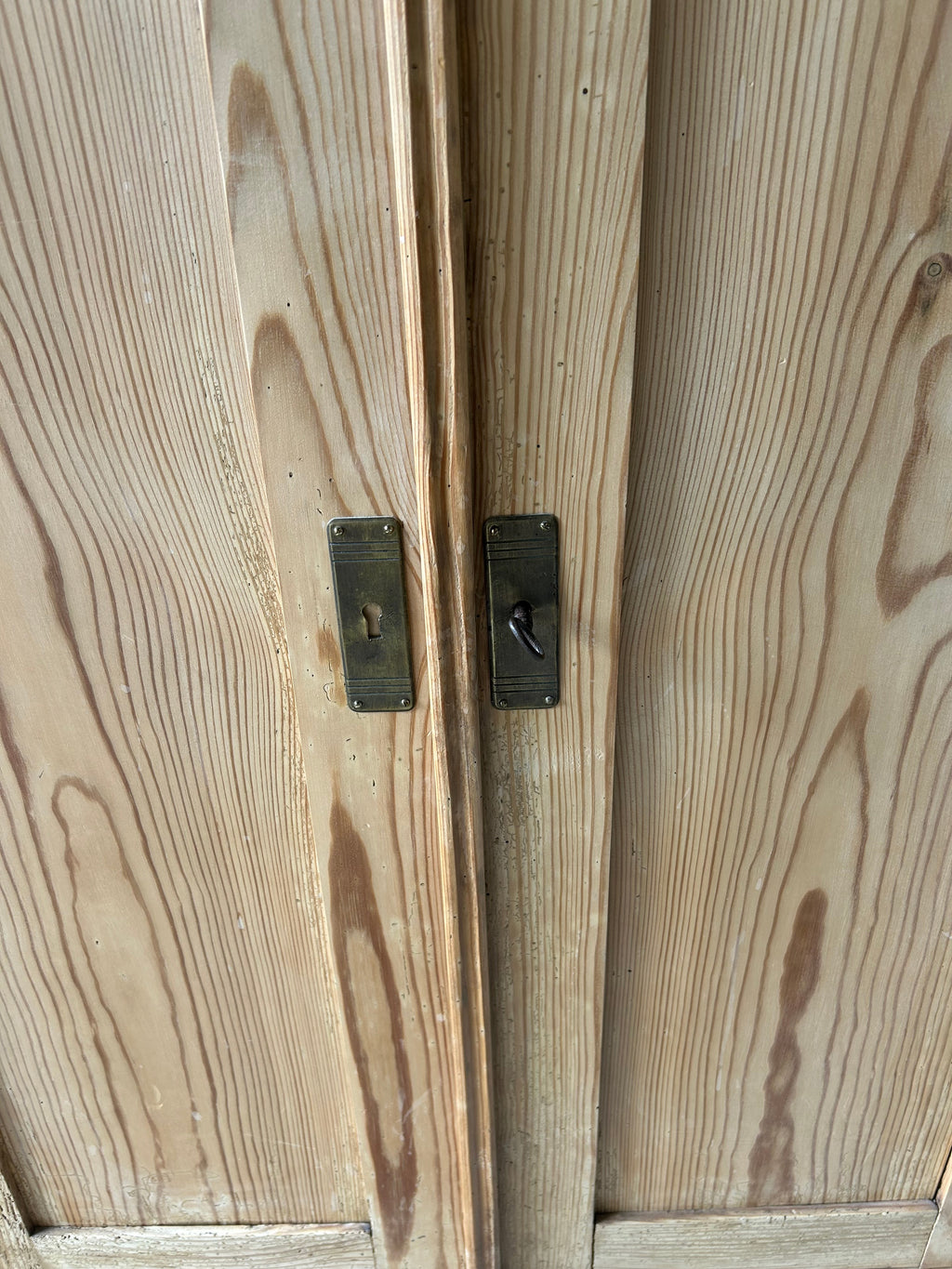 Antikes Vertiko aus der Gründerzeit, Shabby Chic