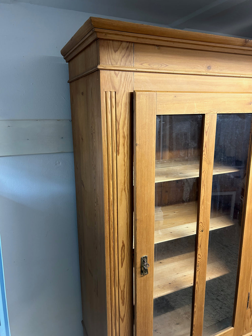 Antike Vitine, Weichholz, natur