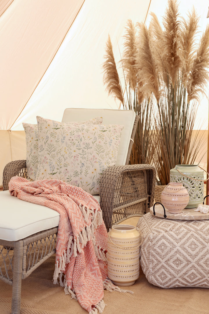 Chic Antique Wohndecke Coral Blush im skandinavischen Stil