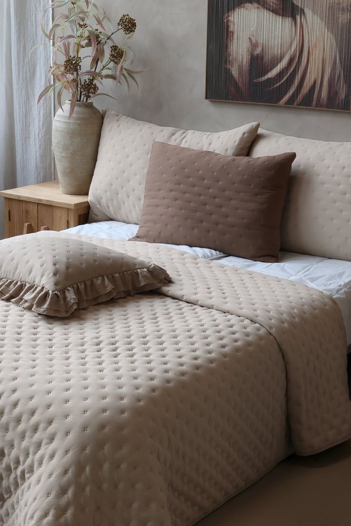Chic Antique Aix Soft Bettdecke im skandinavischen Landhausstil