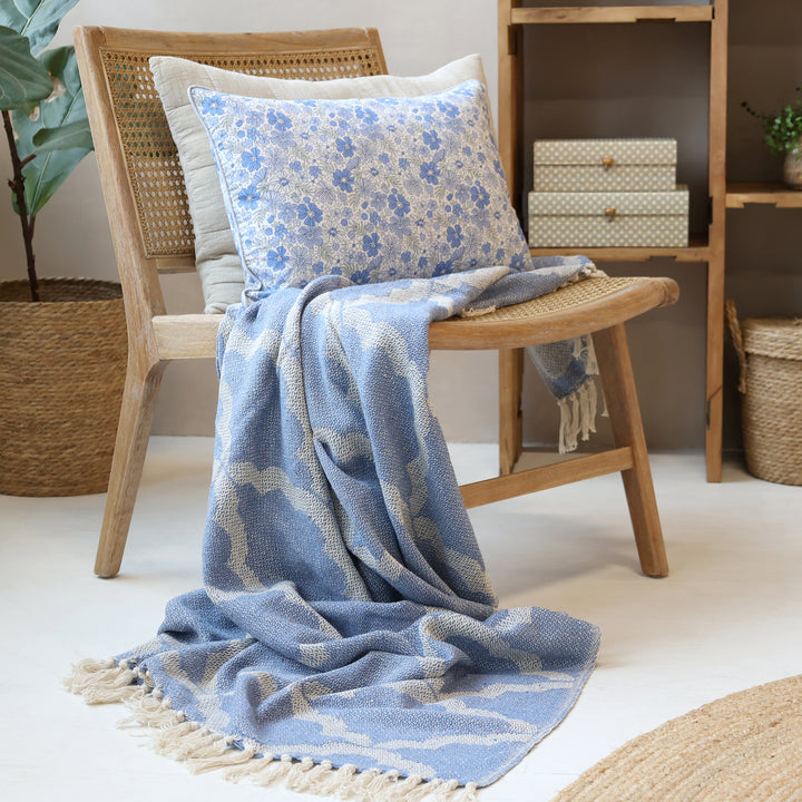 Chic Antique Decke Aix Sky Blue aus Garnüberschüssen und recycelten Fasern