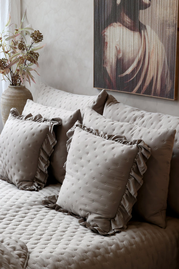 Chic Antique Aix Soft Kissenbezug Latte im skandinavischen Landhausstil