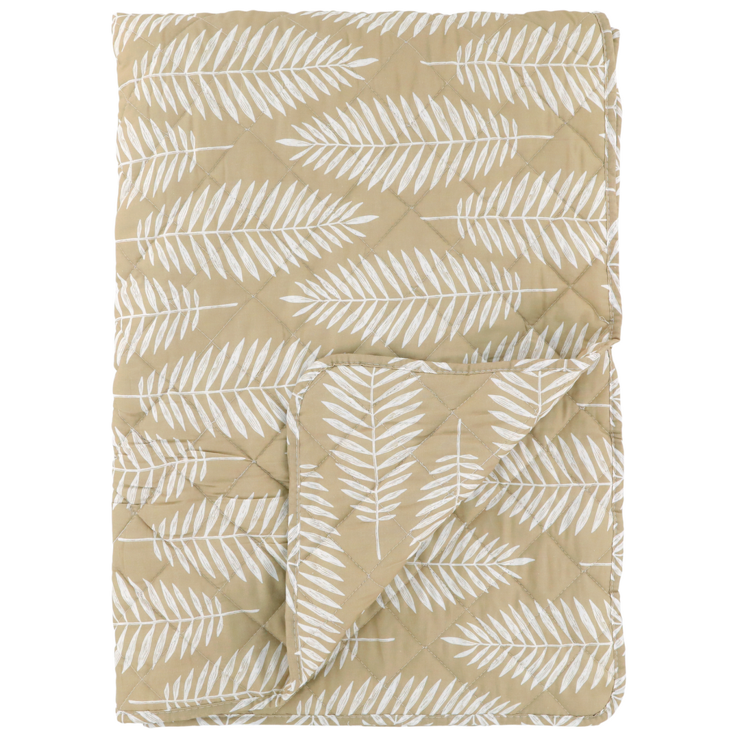 Chic Antique Quilt Aix Vintage beige weiß mit tropischem Blattmuster gefaltet