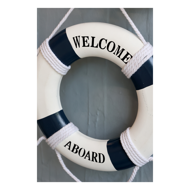 Chic Antique Rettungsring Deko ocean mit Aufschrift Welcome Aboard Detailaufnahme