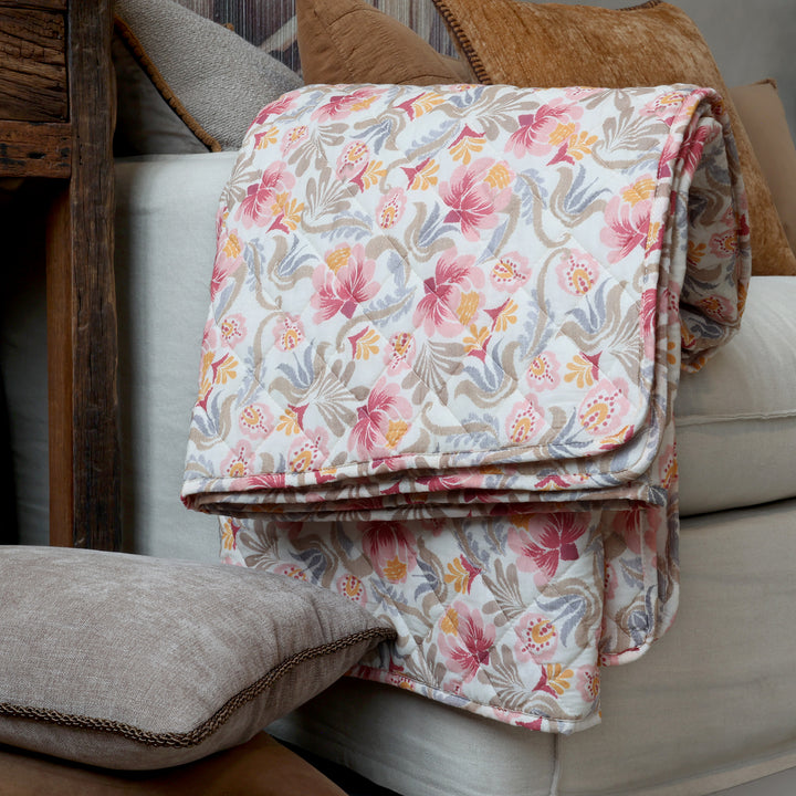 Chic Antique Tagesdecke Aix Vintage mit floralem Muster in Rosa und Grau