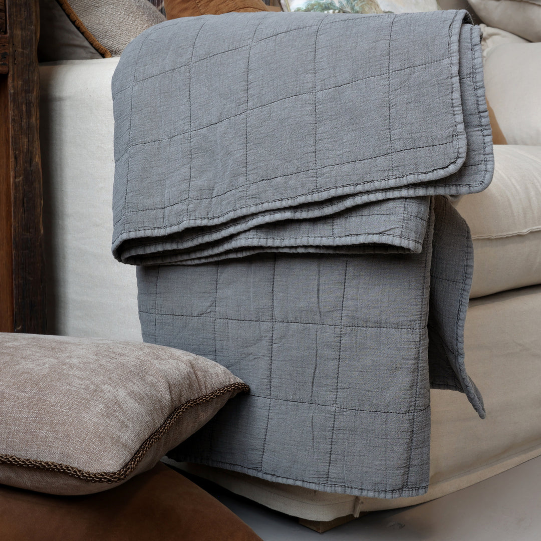 Chic Antique Tagesdecke Aix Vintage Thunder Grey im Vintage-Look