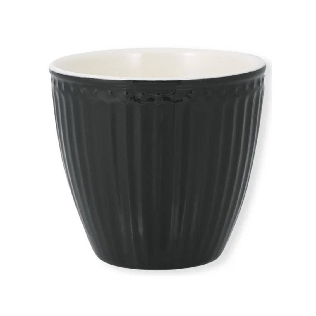 GreenGate Latte Becher Alice Dunkelgrau aus Porzellan 350 ml im skandinavischen Landhausstil
