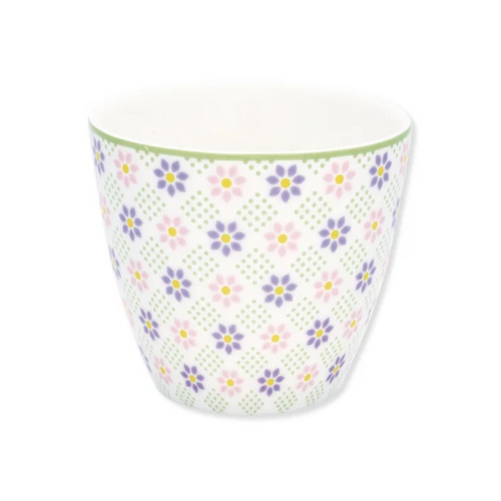 GreenGate Latte Becher Sybille weiß mit Blumenmuster aus Porzellan freigestellt