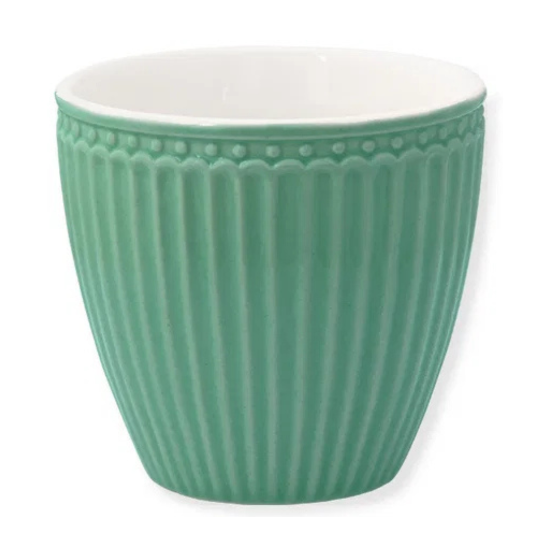 GreenGate Mini Latte Becher Alice Staubiges Grün aus Porzellan 0,1 Liter im skandinavischen Landhausstil
