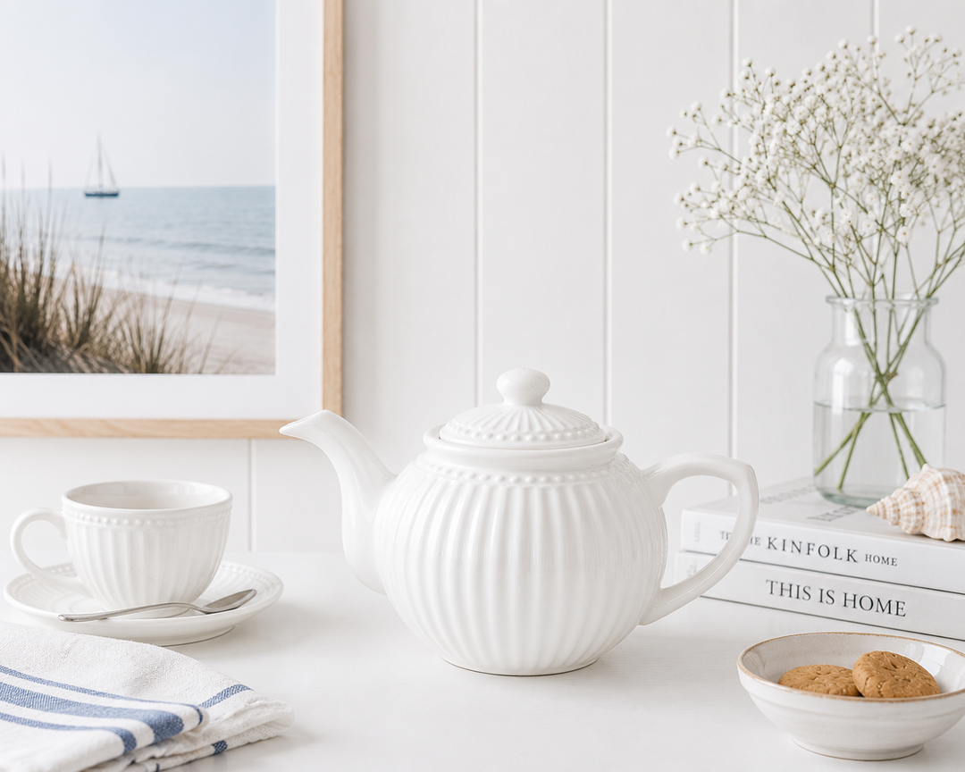 GreenGate Teekanne Alice Weiß 1 L skandinavisch minimalistisch hell und clean im maritimen Stil
