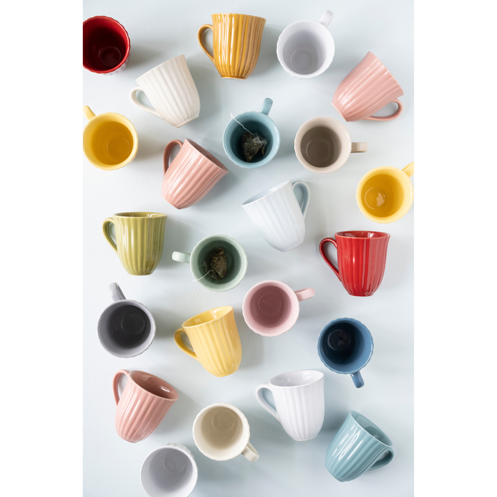 Mynte Tasse aus Steingut in Pure White von IB Laursen
