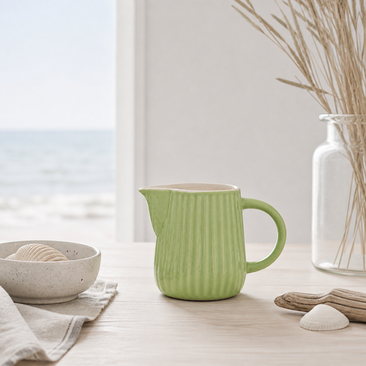 Ib Laursen Mynte Milchkännchen Wasabi 200 ml im skandinavisch minimalistischen Stil hell clean mit maritimer Küsten Atmosphäre