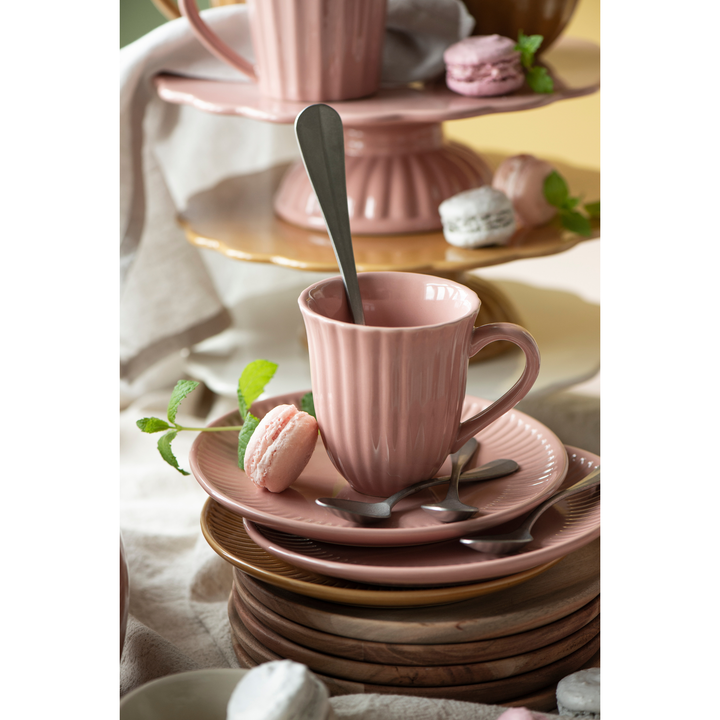 Steingut Tasse mit Rillen der Serie Mynte in Coral Almond