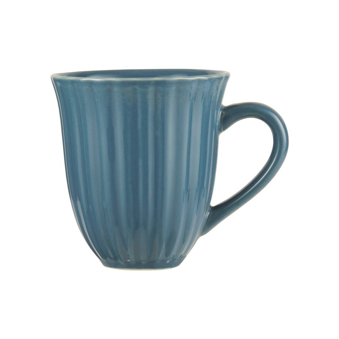 IB Laursen Mynte Tasse Cornflower blau aus Steingut freigestellt