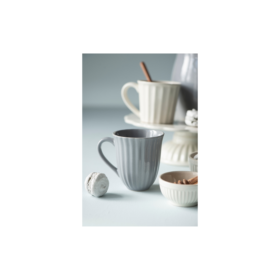 IB Laursen Mynte Tasse French Grey grau mit Rillenstruktur im Detail
